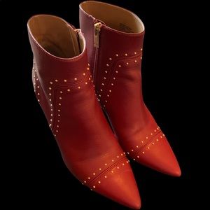 Dress pointed leather studded ankle boots